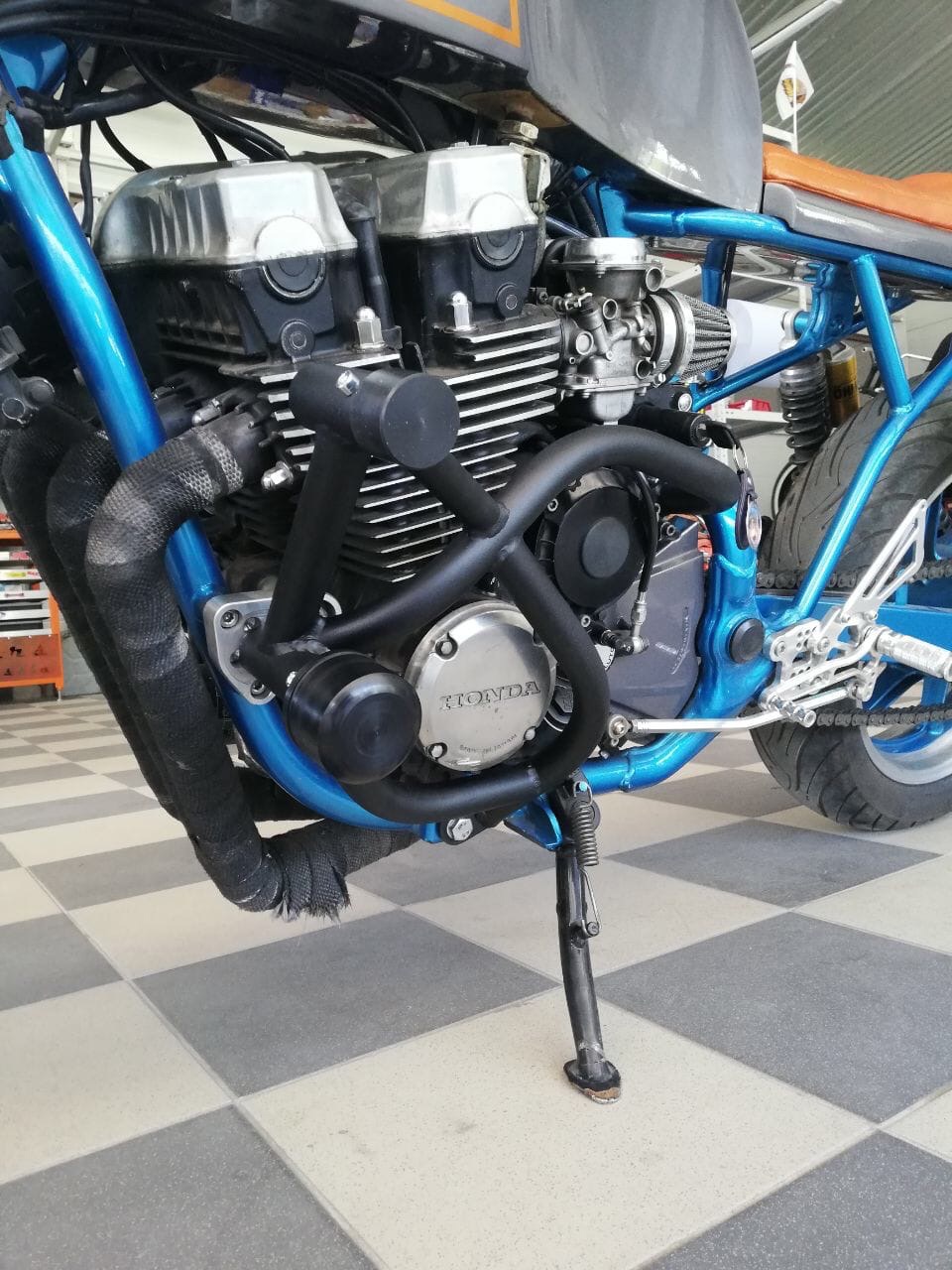 Honda CB 400